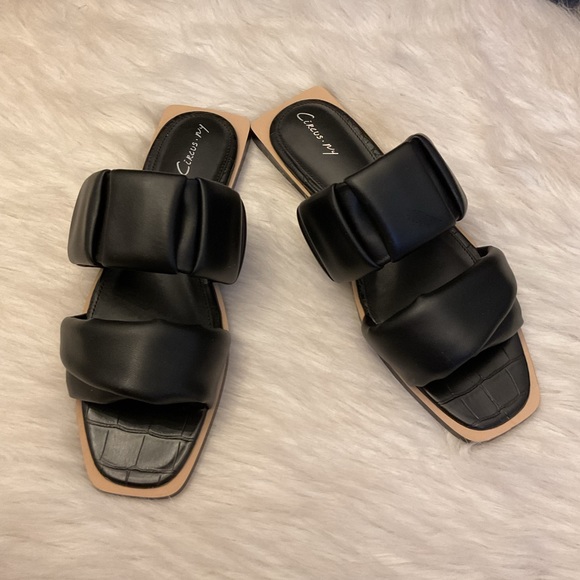 Circus NY Inara Sandals - Picture 5 of 11